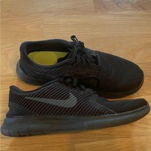 Black Nike shoes